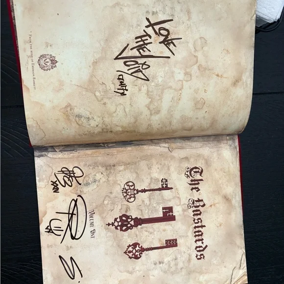 Palaye Royale signed Book - Picture 2 of 2